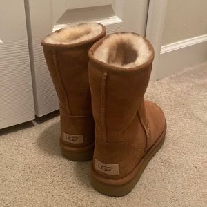 Ugg classic Short